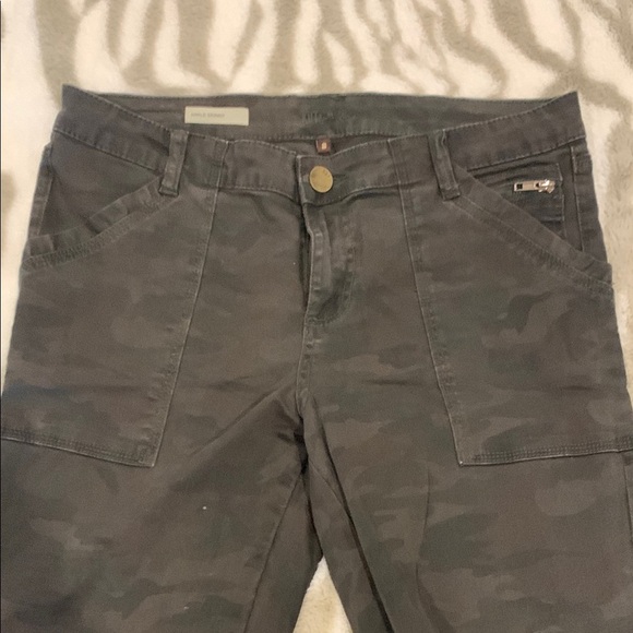 Kut from the Kloth Green Skinny Jeans with Rich Color - Picture 4 of 7